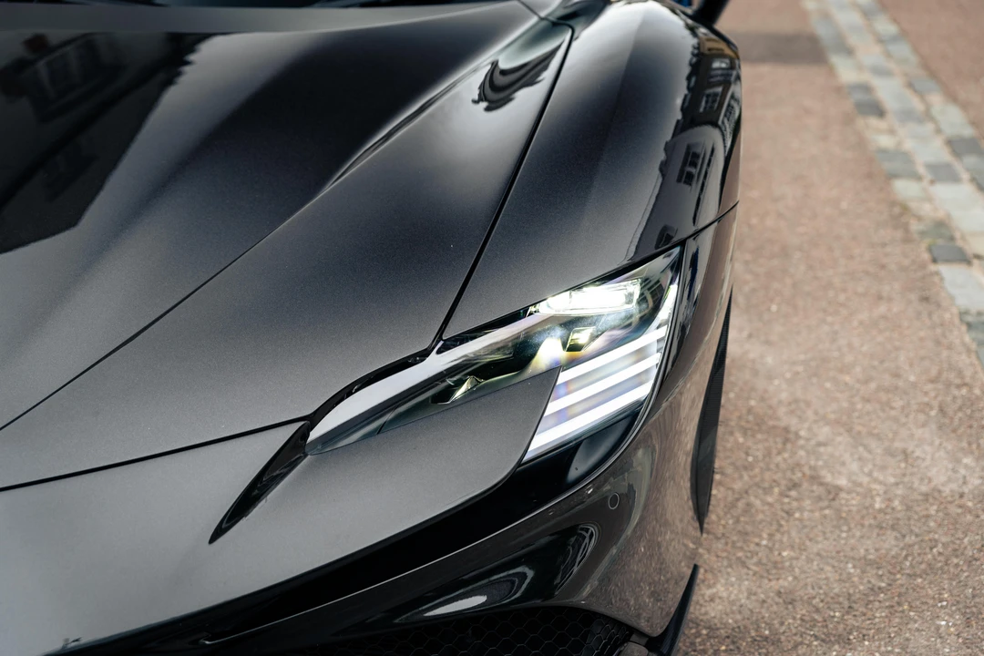 2021 Ferrari SF90 Stradale - Image 25 of 31
