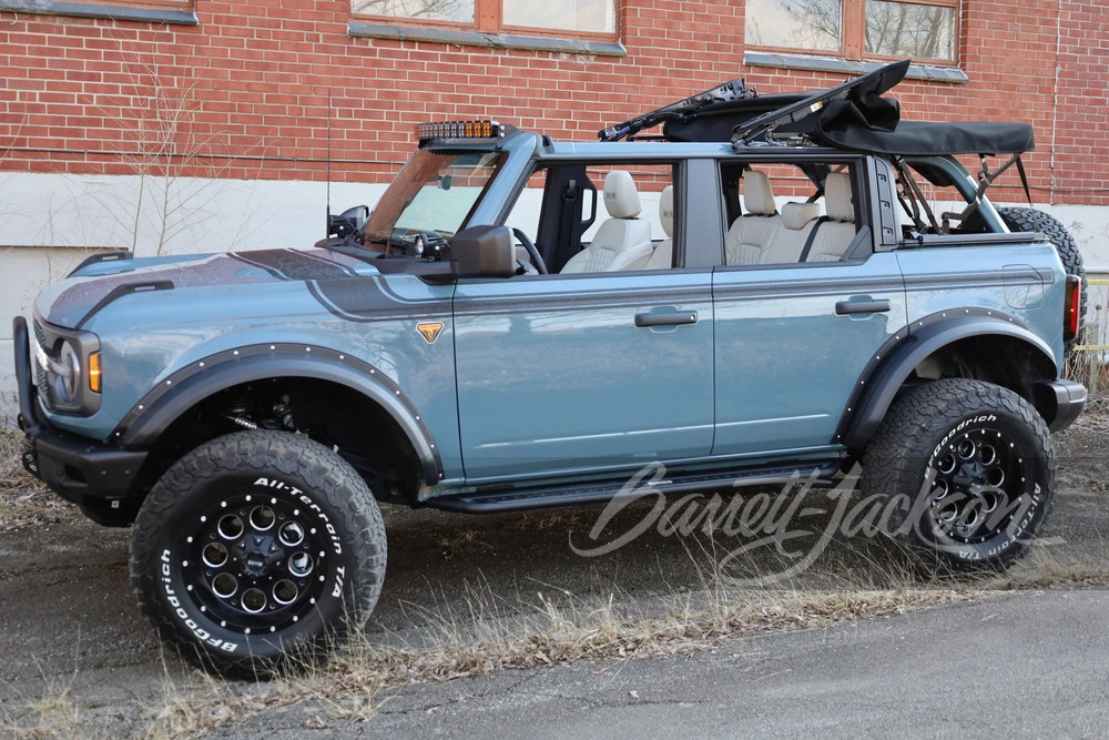 2021 Ford Bronco 6th Gen - Image 15 of 29