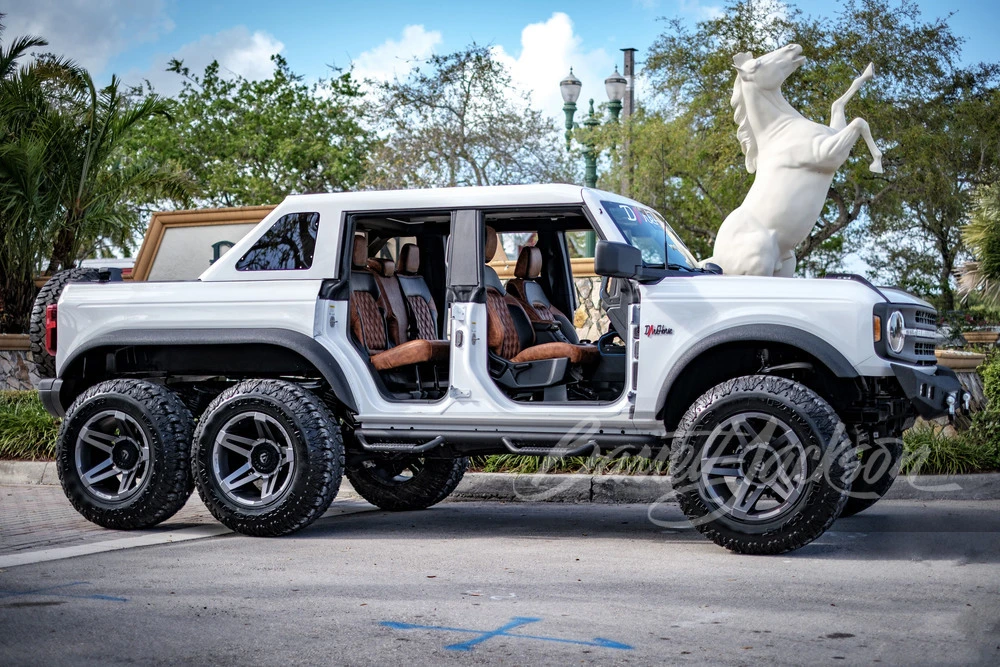 2021 Ford Bronco 6th Gen - Image 25 of 31