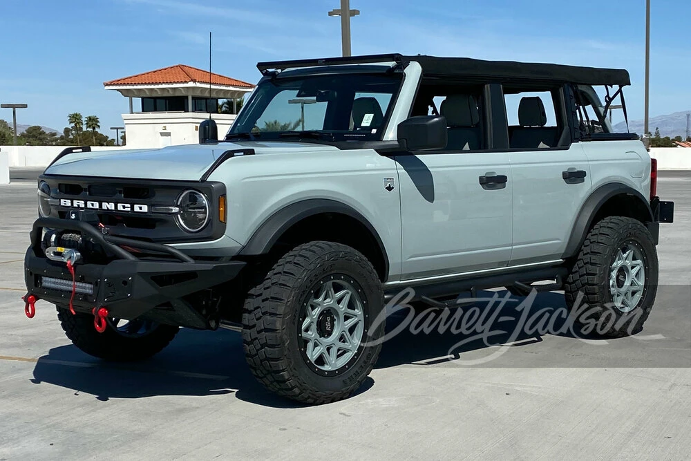 2021 Ford Bronco 6th Gen - Image 9 of 11