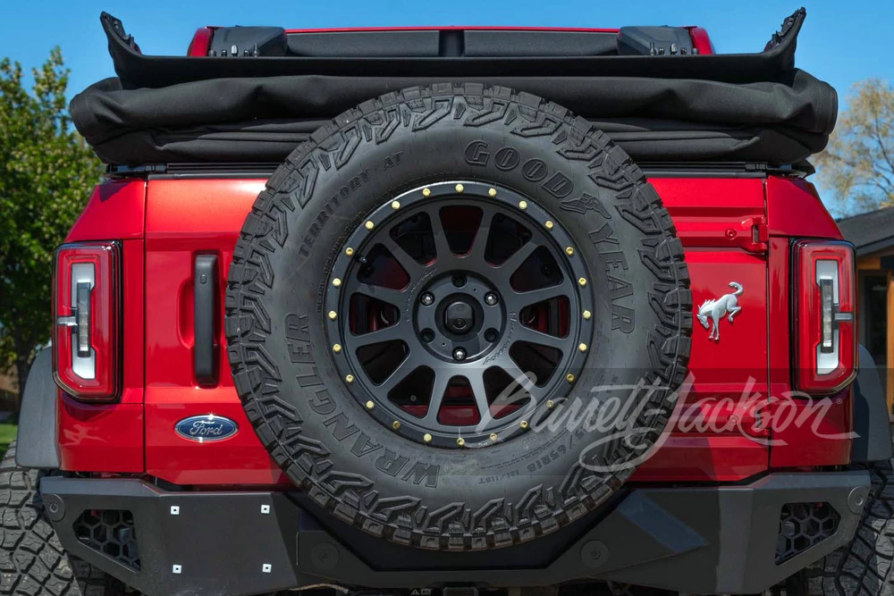 2021 Ford Bronco 6th Gen - Image 15 of 25