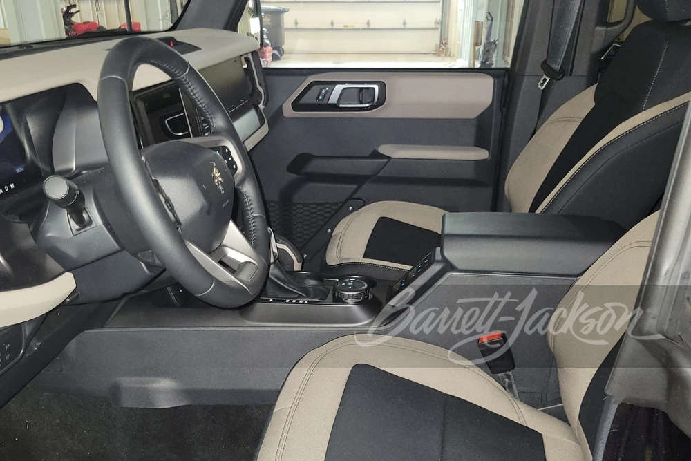 2021 Ford Bronco 6th Gen - Image 2 of 9