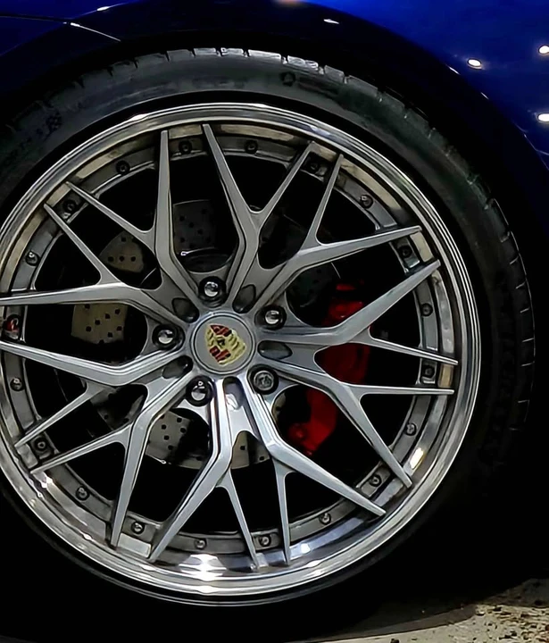 2020 Porsche 992 Carrera - Image 2 of 3