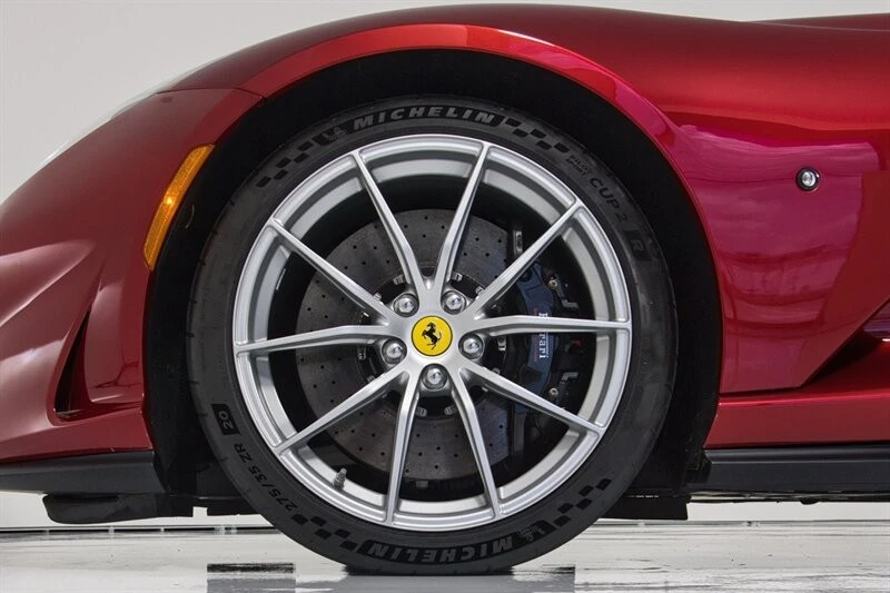 2021 Ferrari 812 GTS - Image 9 of 31