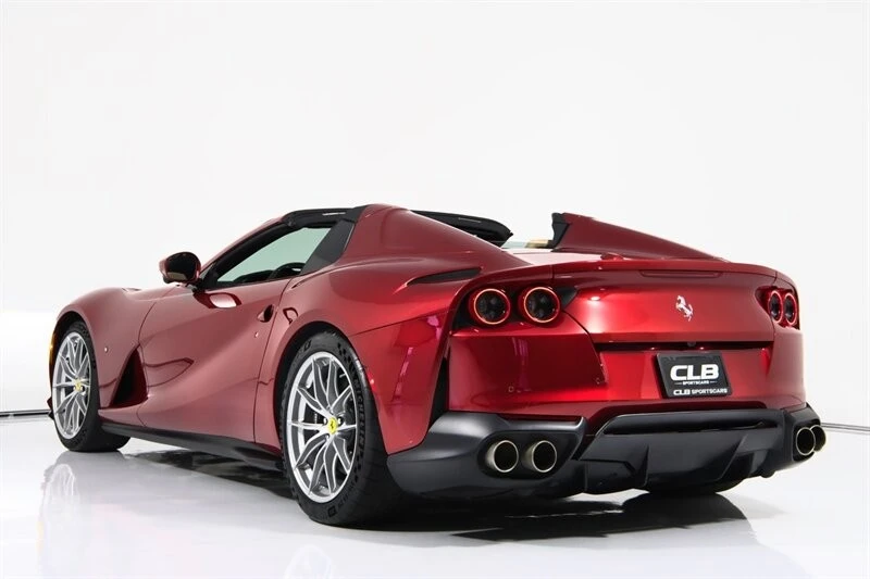 2021 Ferrari 812 GTS - Image 11 of 31