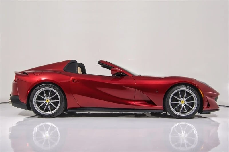2021 Ferrari 812 GTS - Image 15 of 31