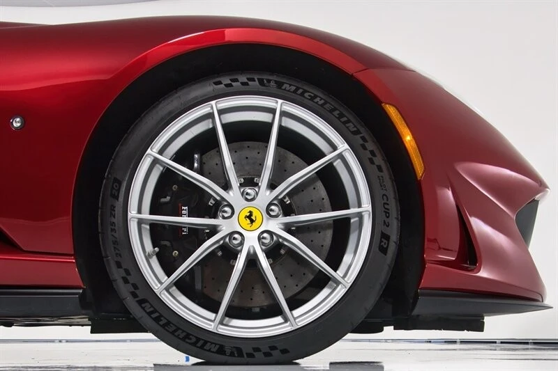 2021 Ferrari 812 GTS - Image 19 of 31
