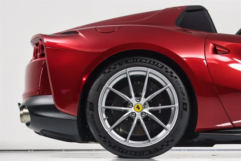 2021 Ferrari 812 GTS - Image 16 of 31