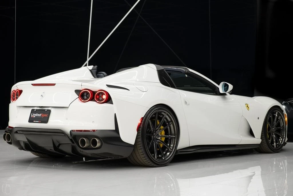 2021 Ferrari 812 GTS - Image 9 of 21