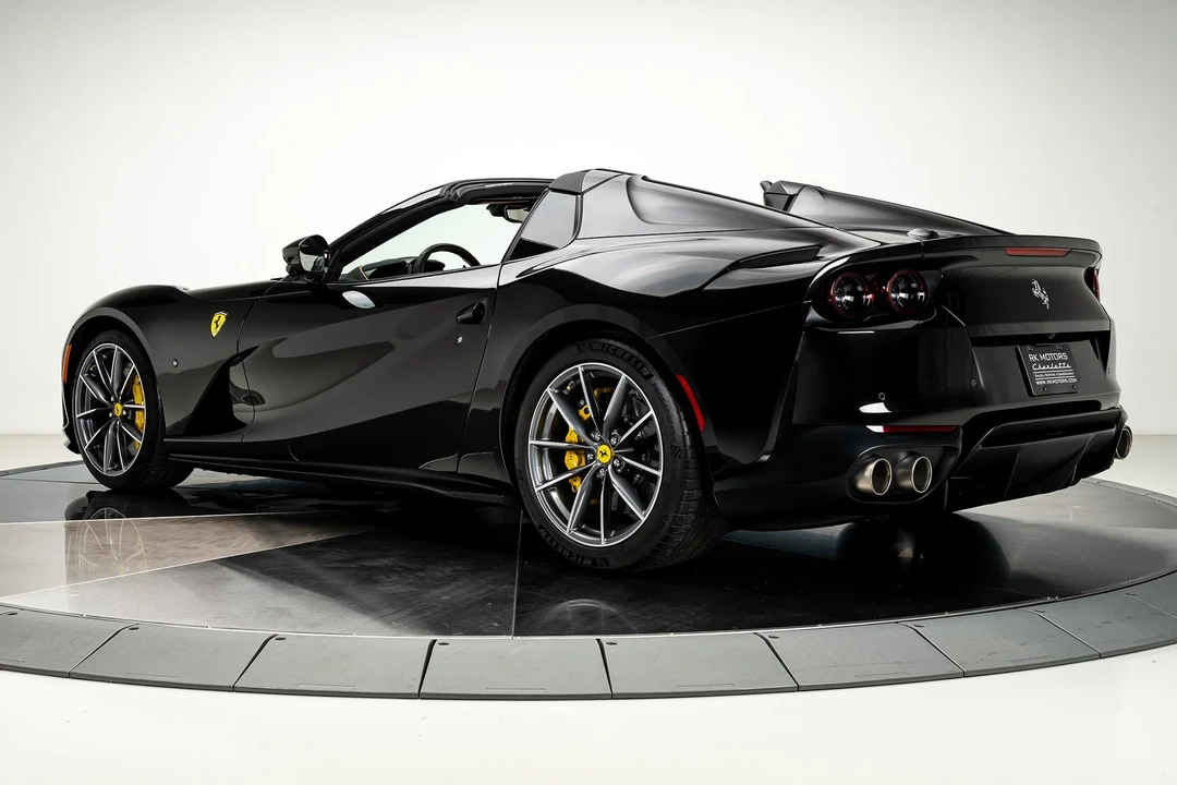 2021 Ferrari 812 GTS - Image 5 of 31