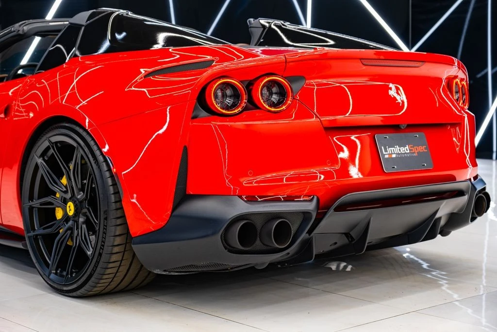 2021 Ferrari 812 GTS - Image 27 of 31