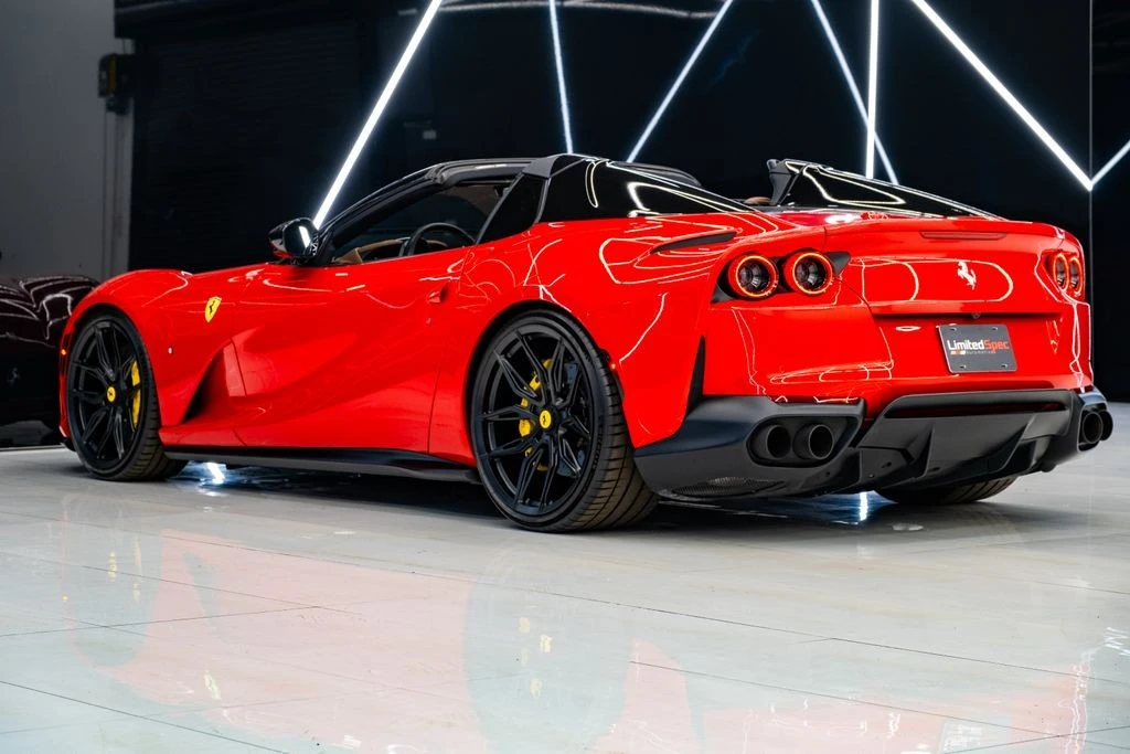 2021 Ferrari 812 GTS - Image 25 of 31