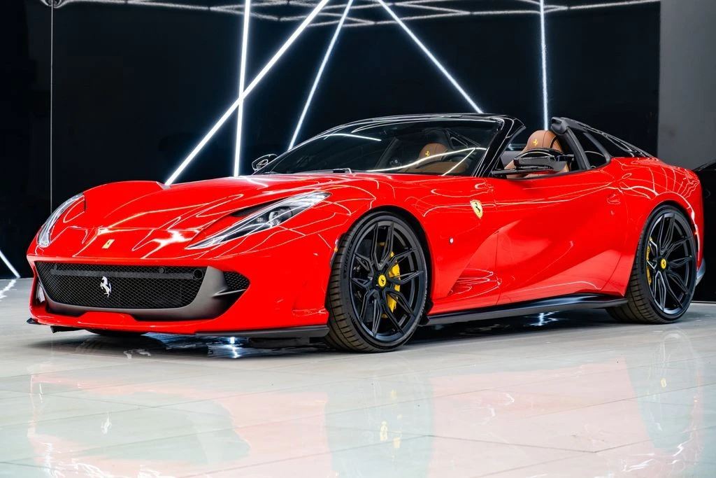 2021 Ferrari 812 GTS - Image 2 of 31