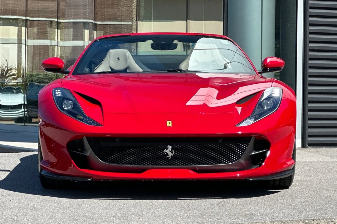 2021 Ferrari 812 GTS - Image 11 of 31