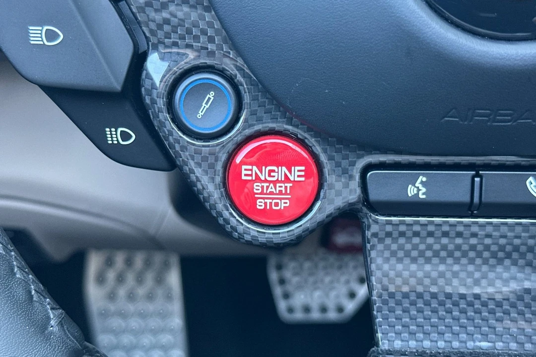 2021 Ferrari 812 GTS - Image 28 of 31