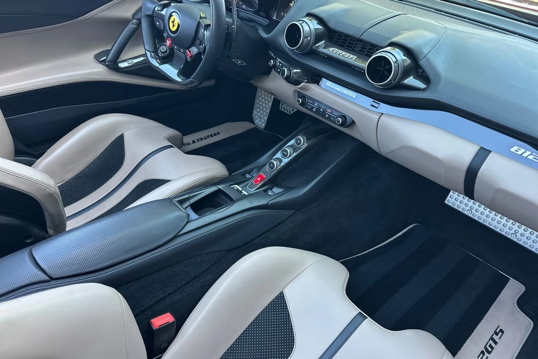 2021 Ferrari 812 GTS - Image 17 of 31