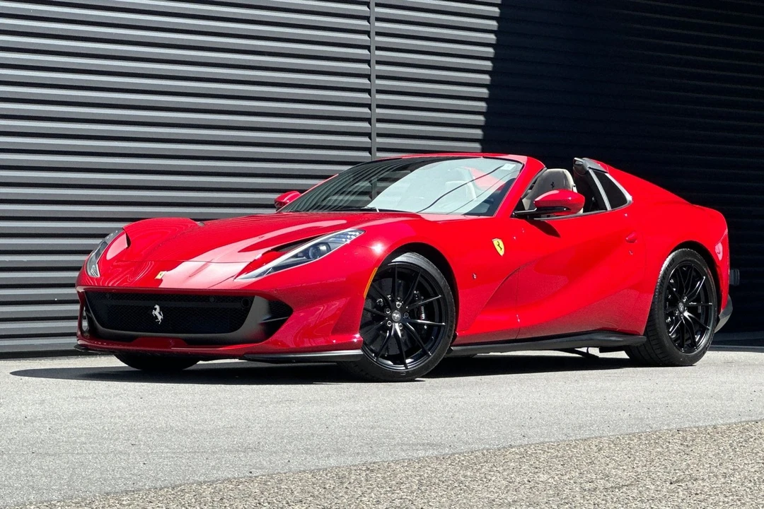 2021 Ferrari 812 GTS - Image 12 of 31