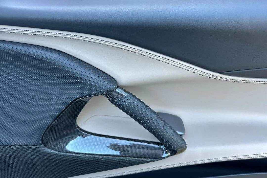 2021 Ferrari 812 GTS - Image 19 of 31