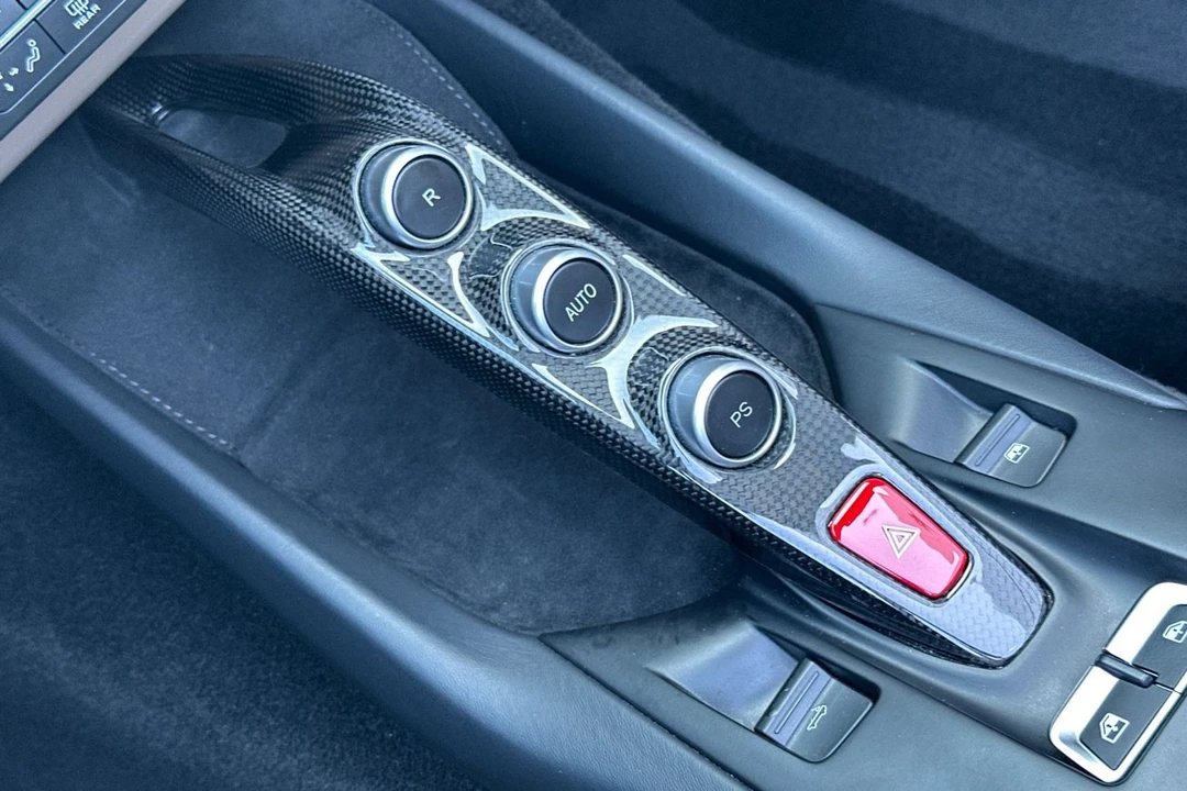 2021 Ferrari 812 GTS - Image 27 of 31