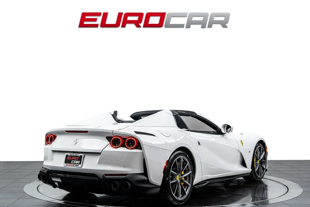 2021 Ferrari 812 GTS - Image 6 of 31