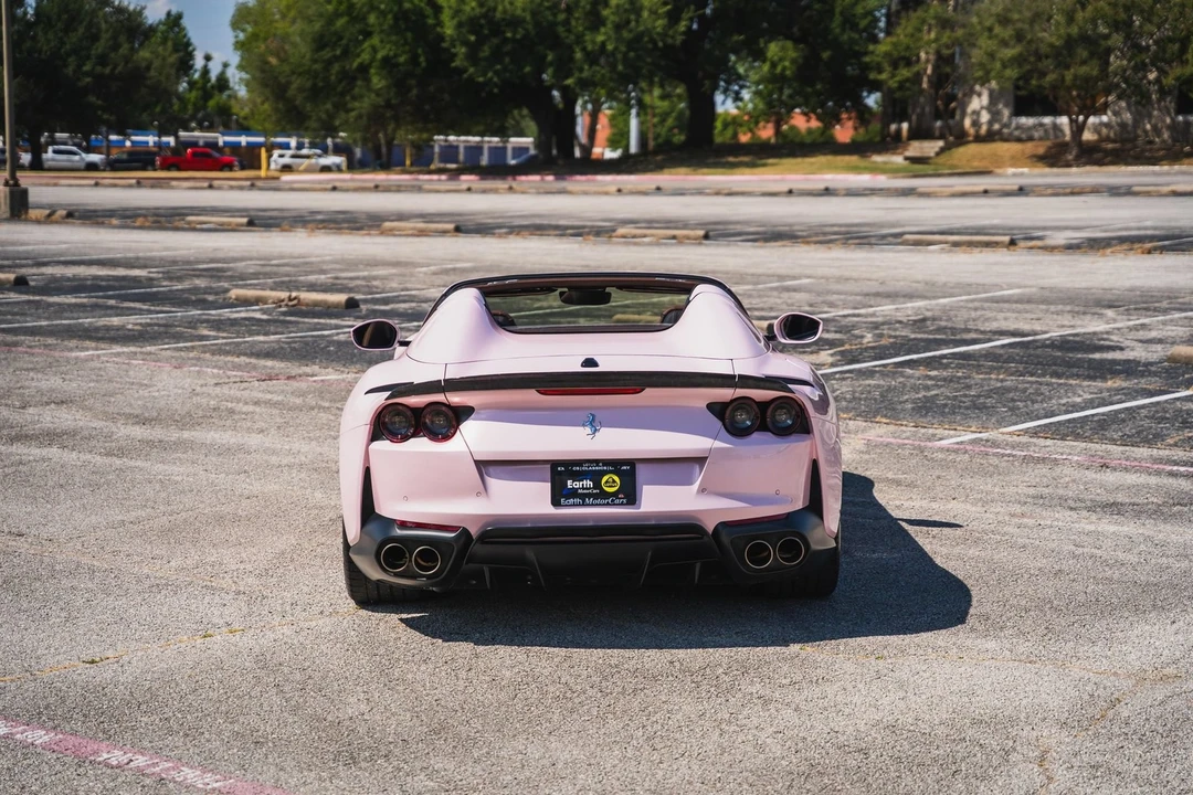 2021 Ferrari 812 GTS - Image 14 of 31