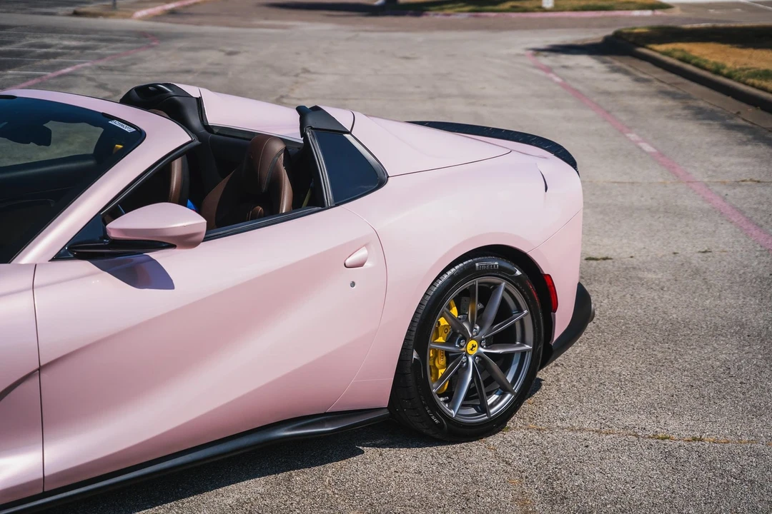2021 Ferrari 812 GTS - Image 9 of 31