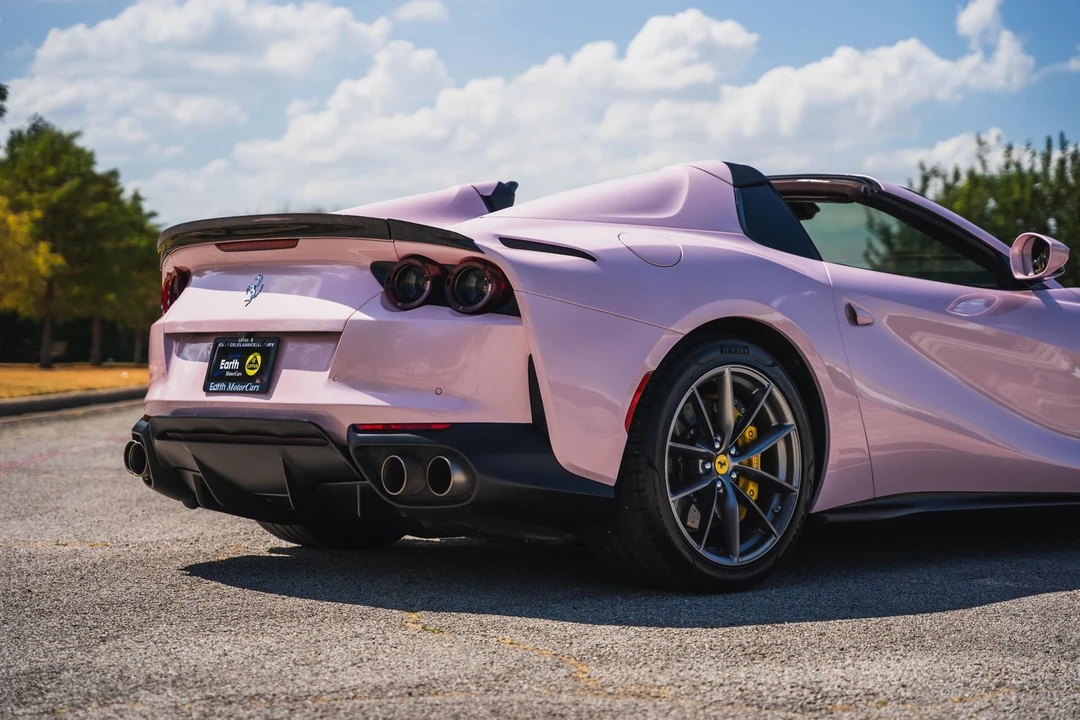 2021 Ferrari 812 GTS - Image 18 of 31