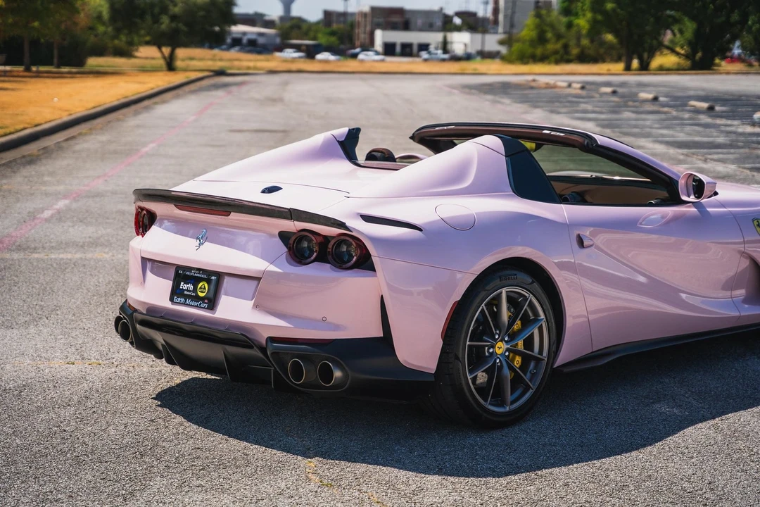 2021 Ferrari 812 GTS - Image 16 of 31