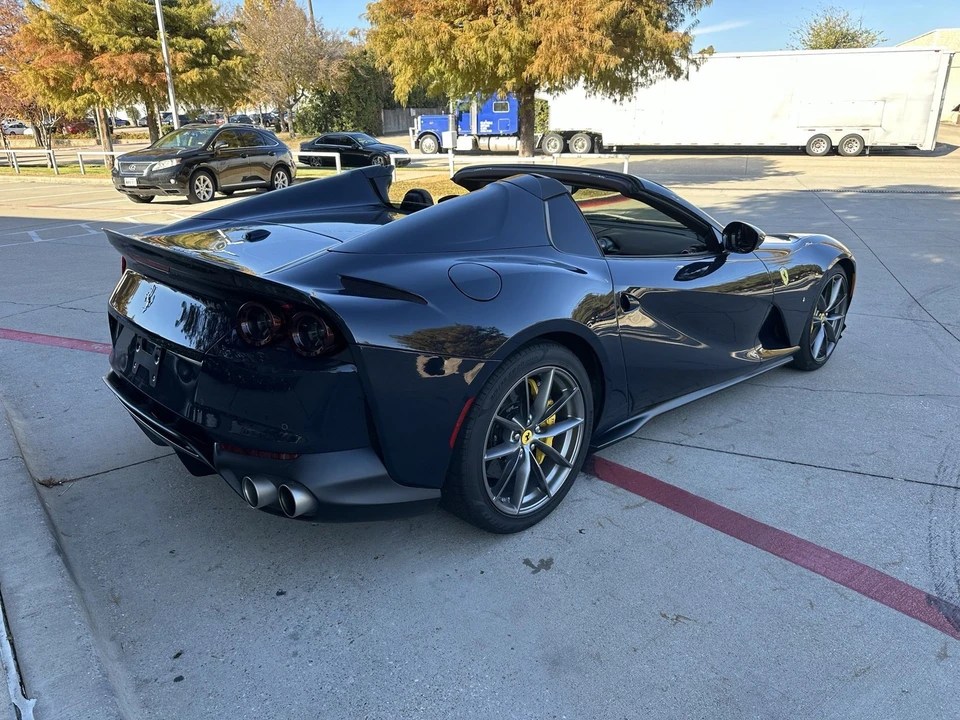 2021 Ferrari 812 GTS - Image 4 of 6