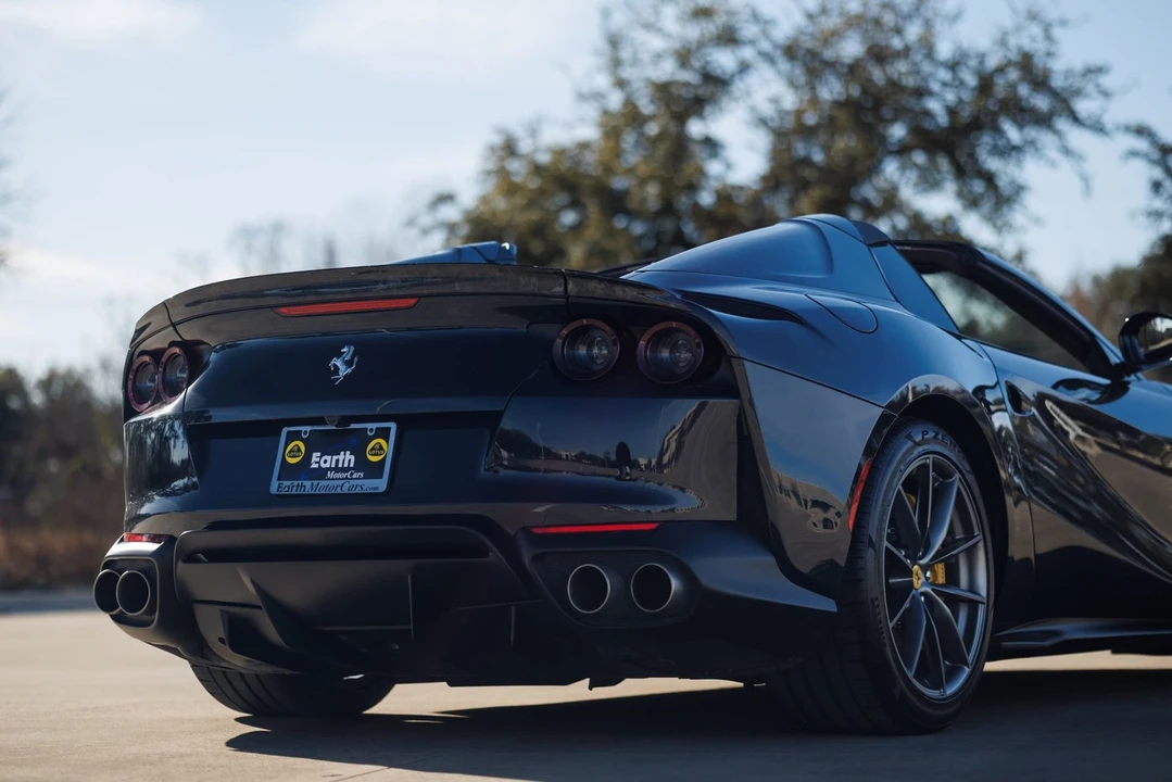 2021 Ferrari 812 GTS - Image 20 of 21