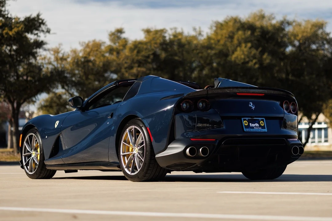 2021 Ferrari 812 GTS - Image 9 of 12