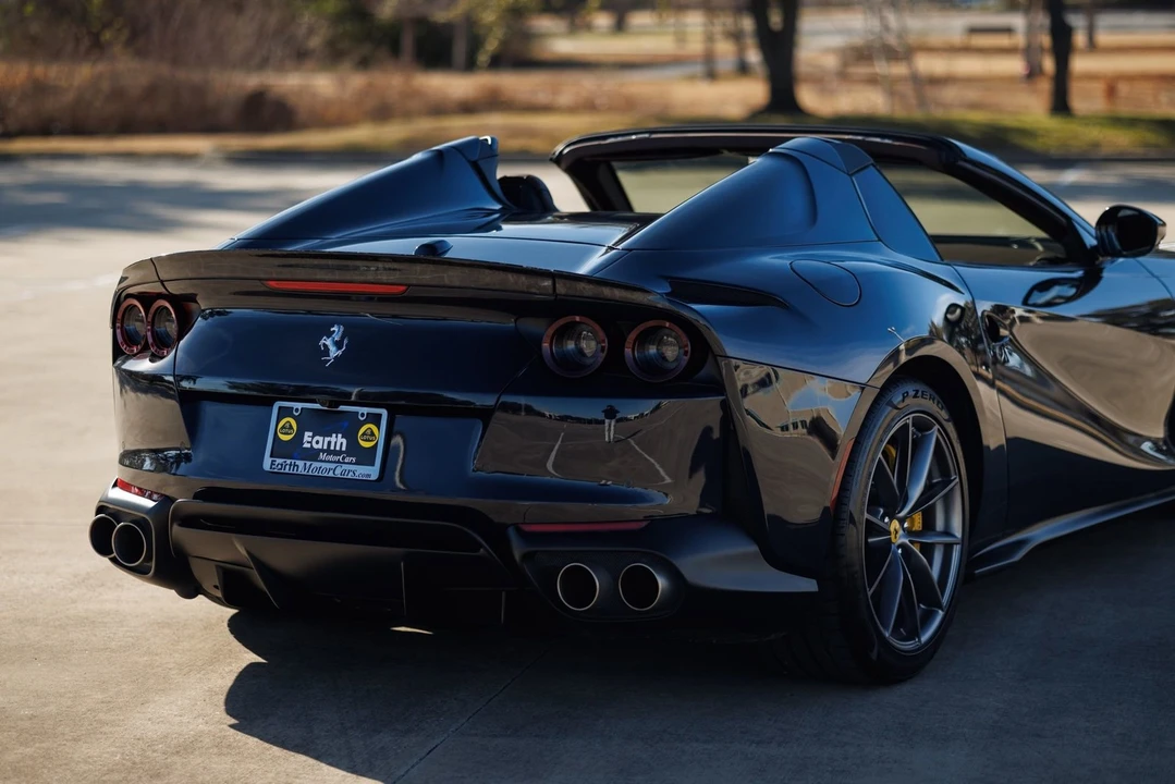 2021 Ferrari 812 GTS - Image 21 of 21