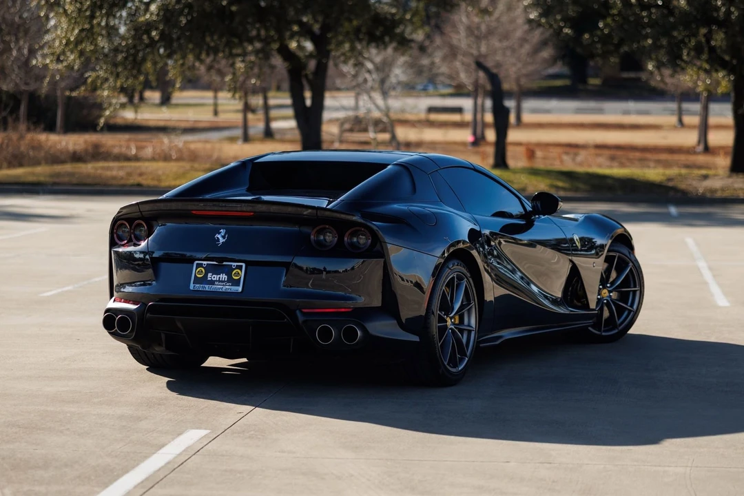 2021 Ferrari 812 GTS - Image 19 of 21