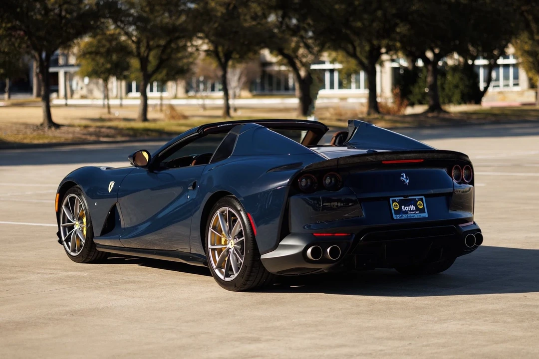 2021 Ferrari 812 GTS - Image 10 of 12