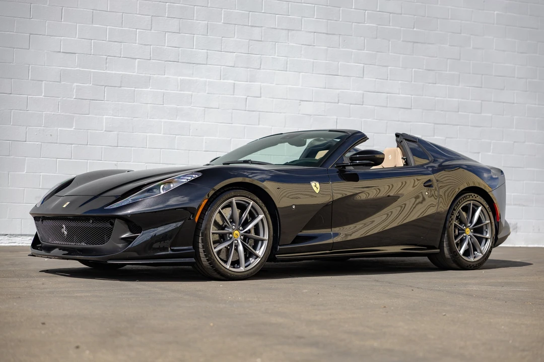 2021 Ferrari 812 GTS - Image 7 of 31