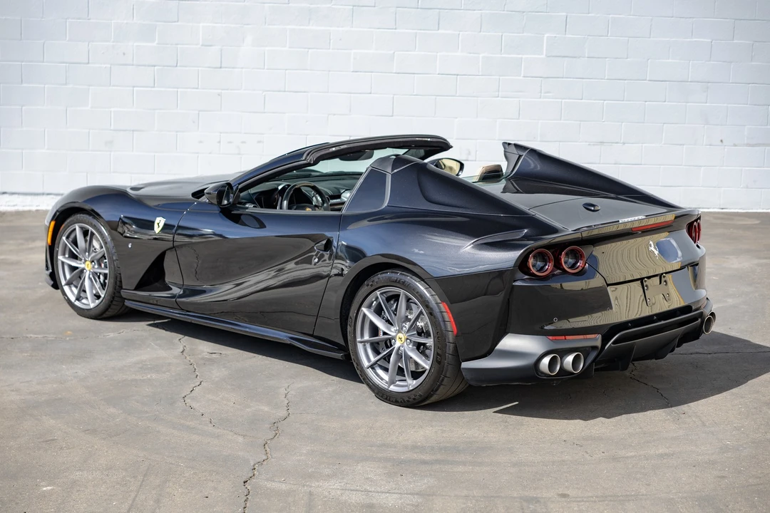 2021 Ferrari 812 GTS - Image 16 of 31