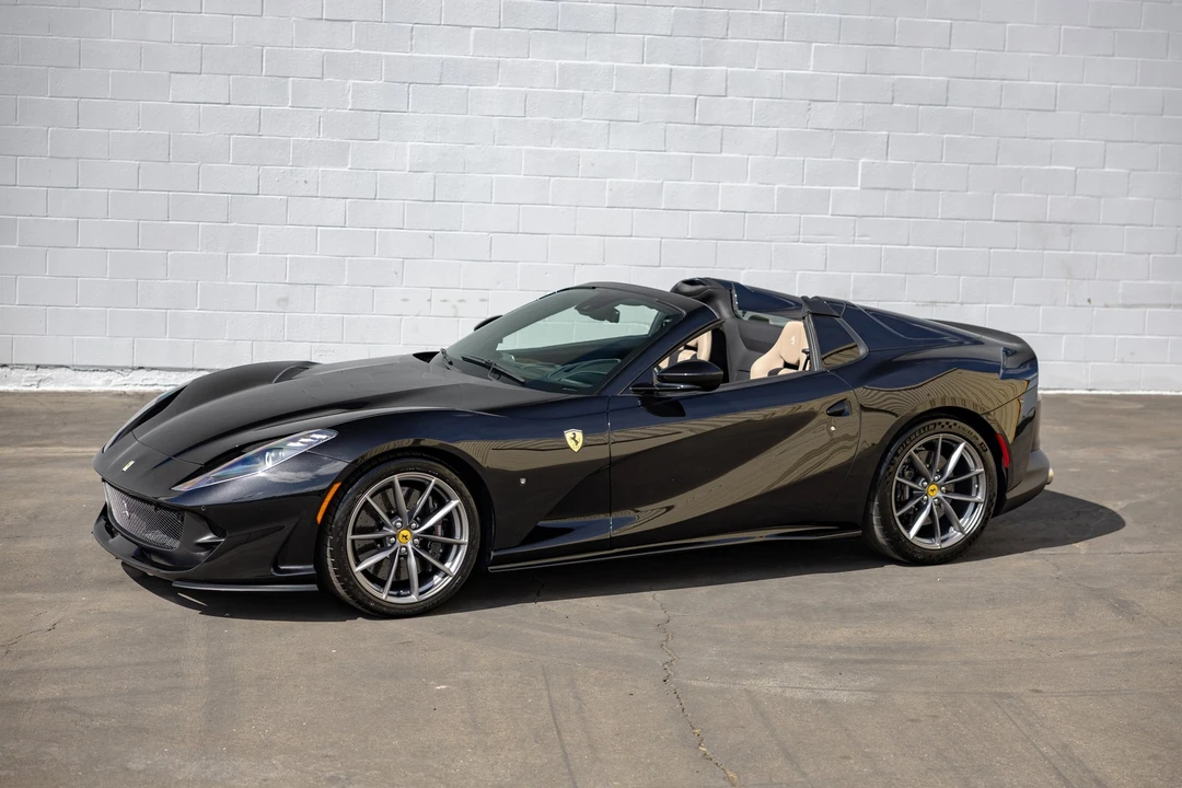 2021 Ferrari 812 GTS - Image 10 of 31