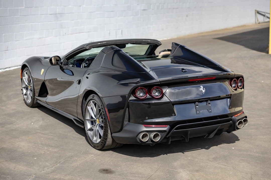 2021 Ferrari 812 GTS - Image 20 of 31