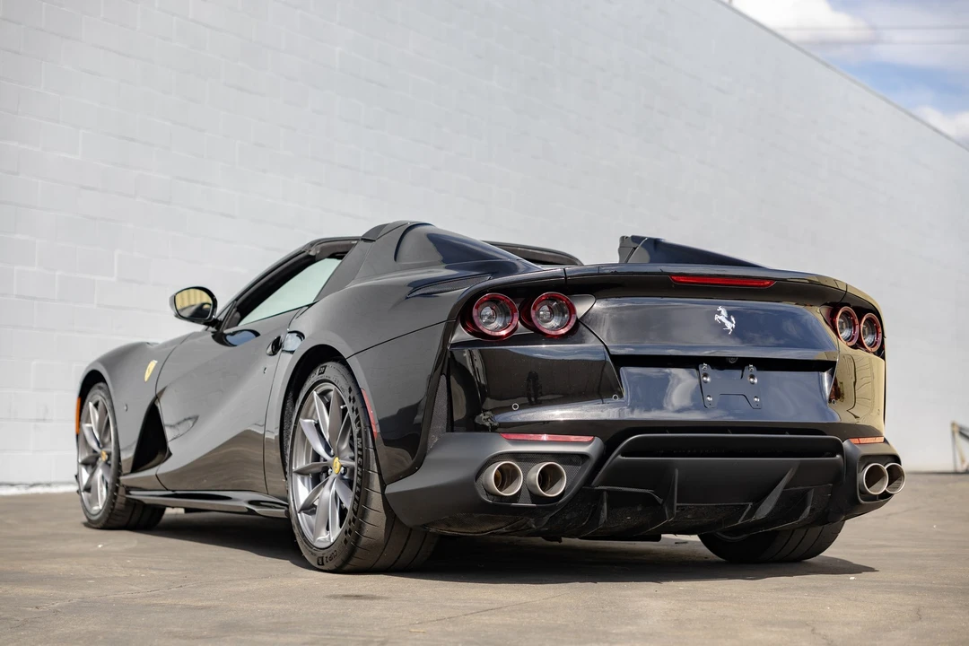 2021 Ferrari 812 GTS - Image 19 of 31