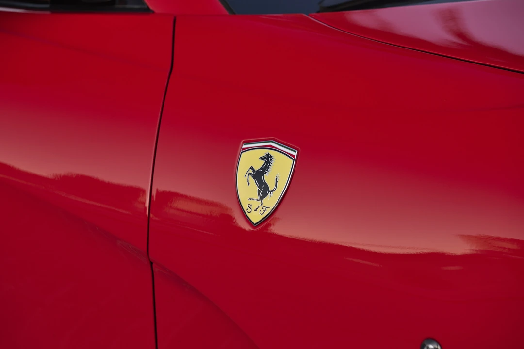 2021 Ferrari 812 GTS - Image 15 of 31