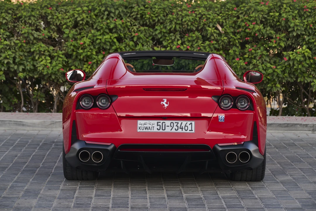 2021 Ferrari 812 GTS - Image 6 of 31