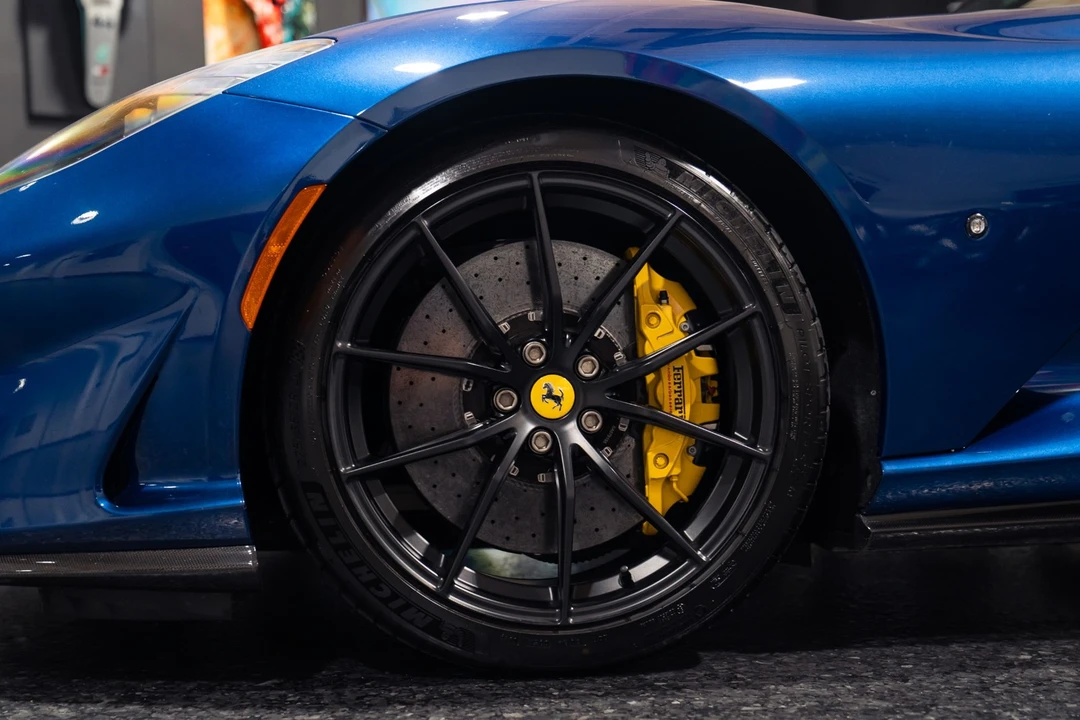 2021 Ferrari 812 GTS - Image 7 of 31