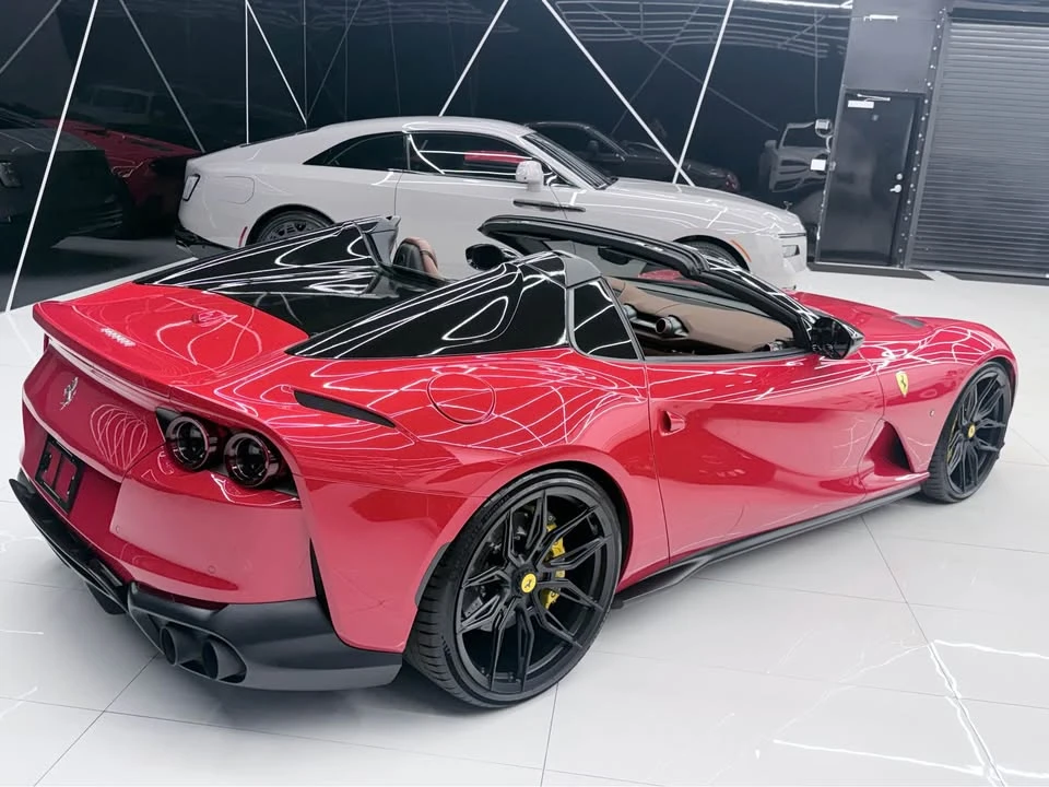 2021 Ferrari 812 GTS - Image 11 of 18