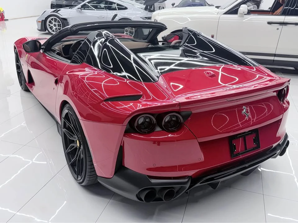2021 Ferrari 812 GTS - Image 8 of 18