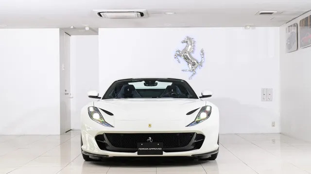 2021 Ferrari 812 GTS