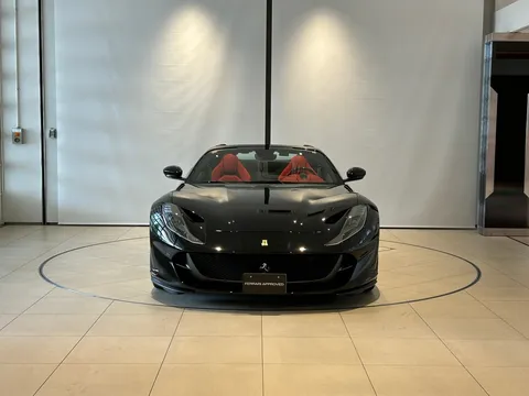 2021 Ferrari 812 GTS