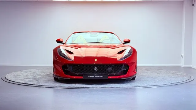 2021 Ferrari 812 GTS