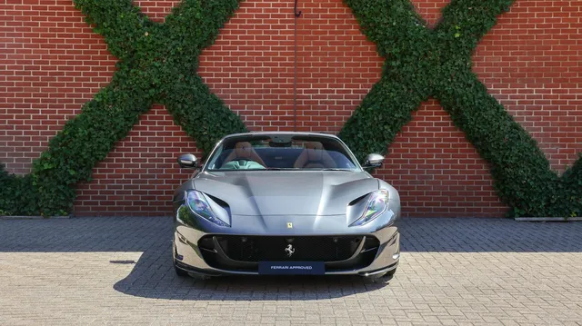 2021 Ferrari 812 GTS