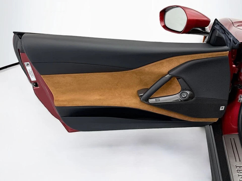 2021 Ferrari 812 GTS - Image 29 of 31