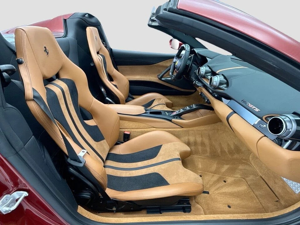 2021 Ferrari 812 GTS - Image 27 of 31